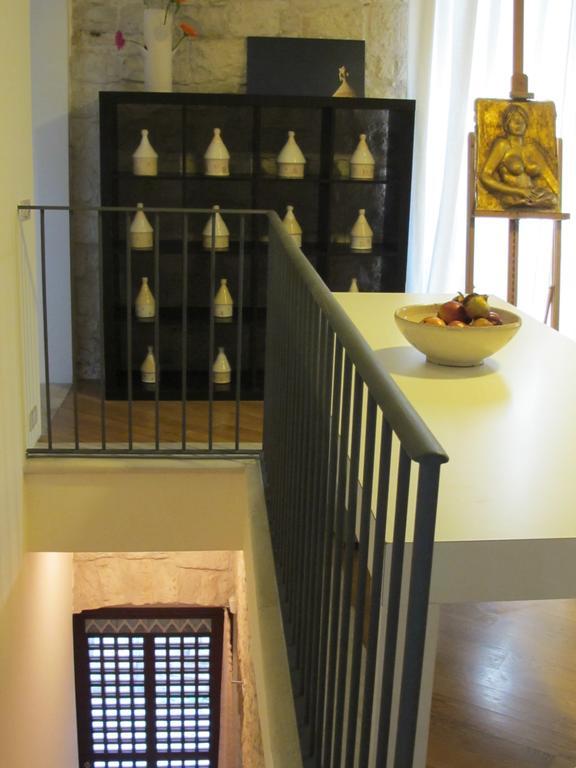 Casa Torre Di Mactheus Petraro Lägenhet Giovinazzo Rum bild